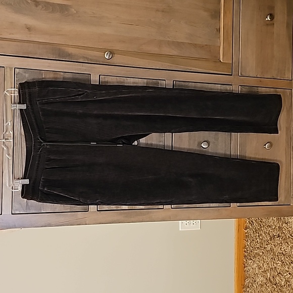 Ugg - Picture 6 of 9